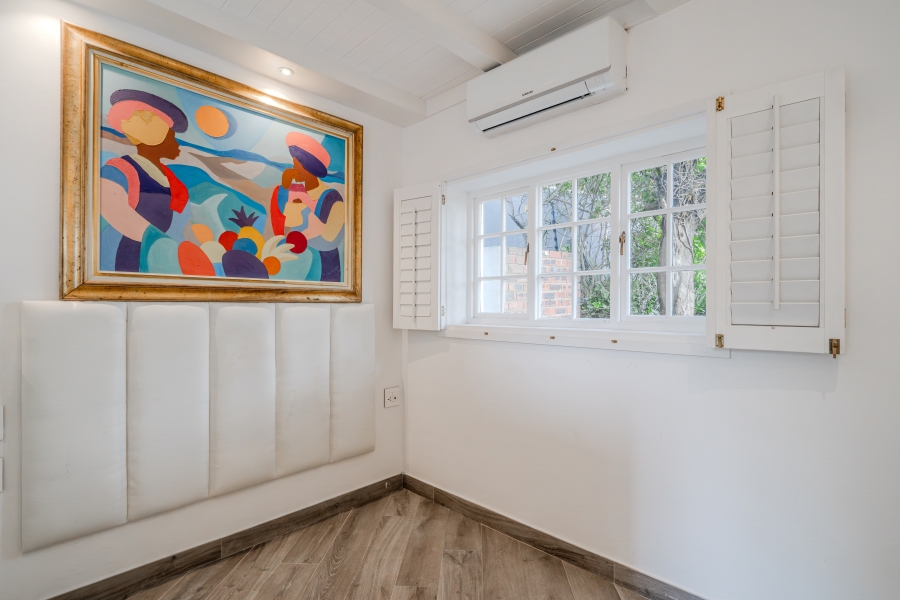 5 Bedroom Property for Sale in Camps Bay Western Cape
